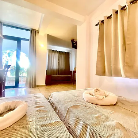 Nireas Corfu 3*