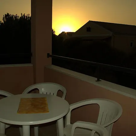 Apartmanhotel Nireas Corfu 3*