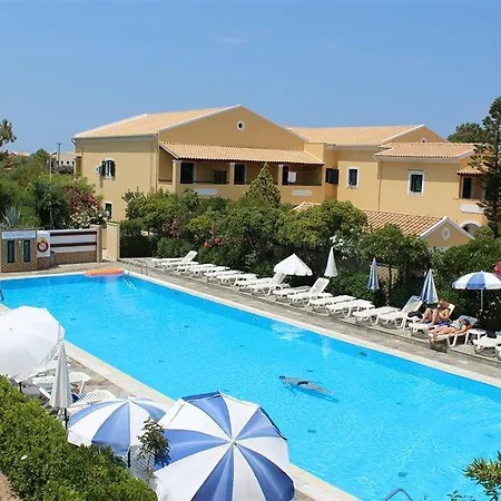 Nireas Corfu Apartmanhotel Aharávi