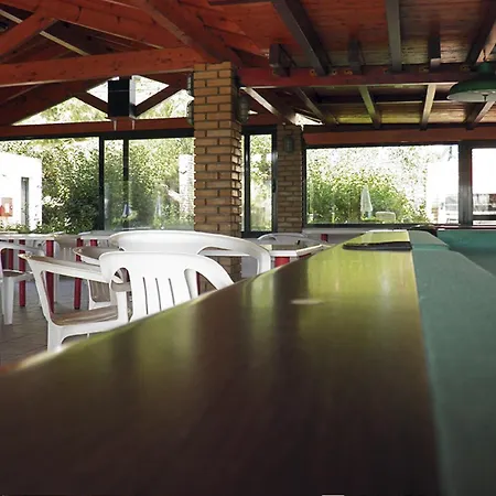 Nireas Corfu Apartmanhotel Aharávi