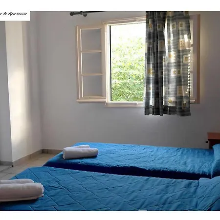 Nireas Corfu Apartmanhotel Aharávi